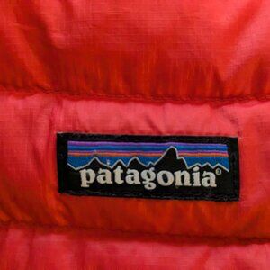 Patagonia girl's puffy hooded jacket